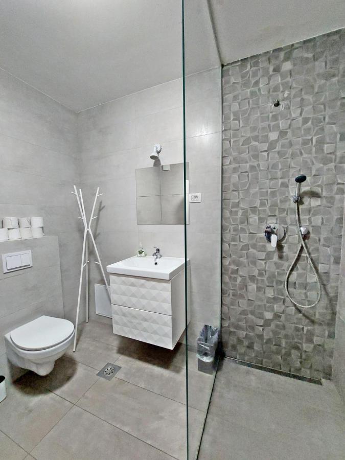 Rose Valley, Modern Studios & Apartments Ljubljana Exterior foto